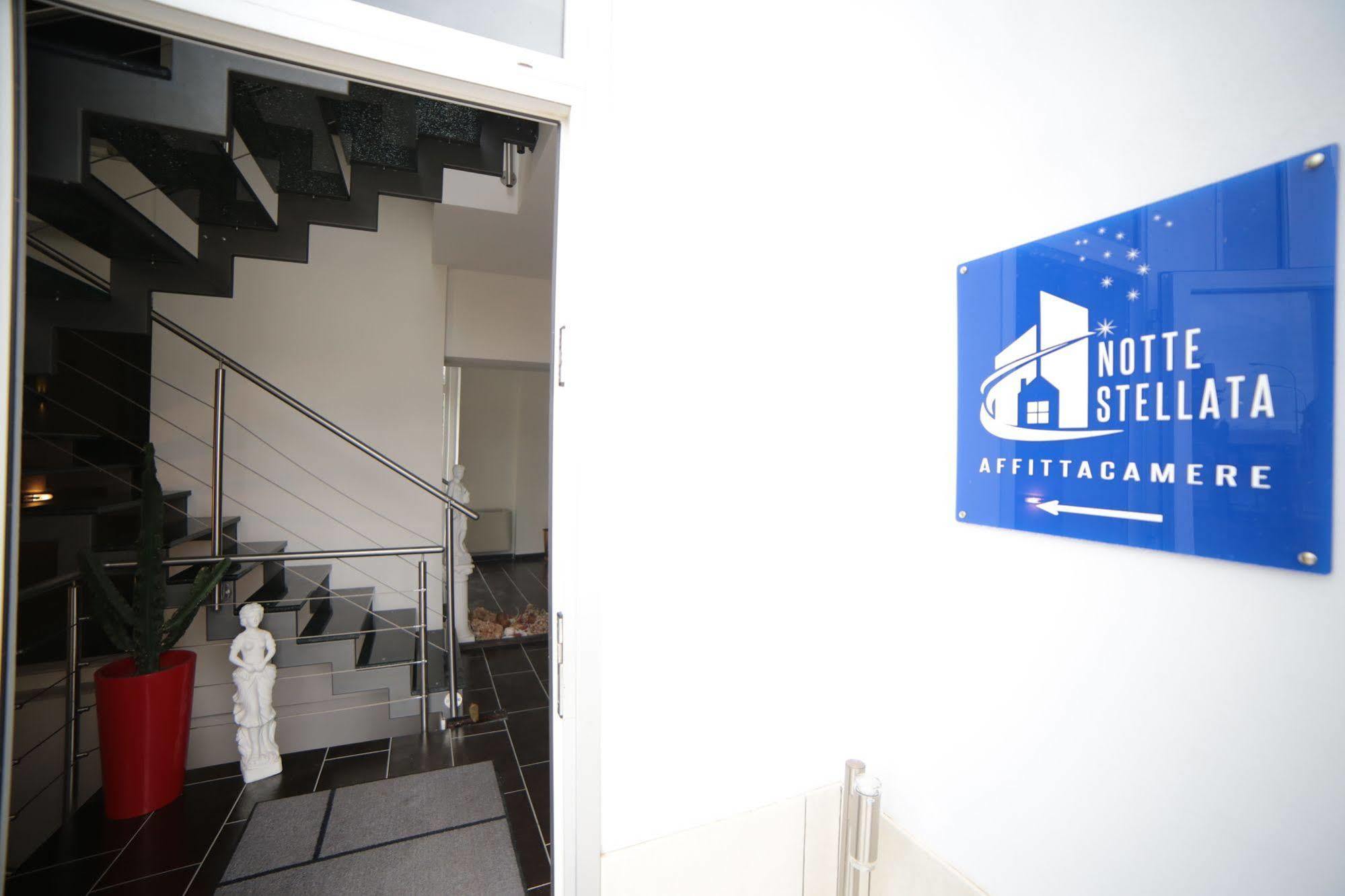 Bnb Notte Stellata Savigliano Exterior photo