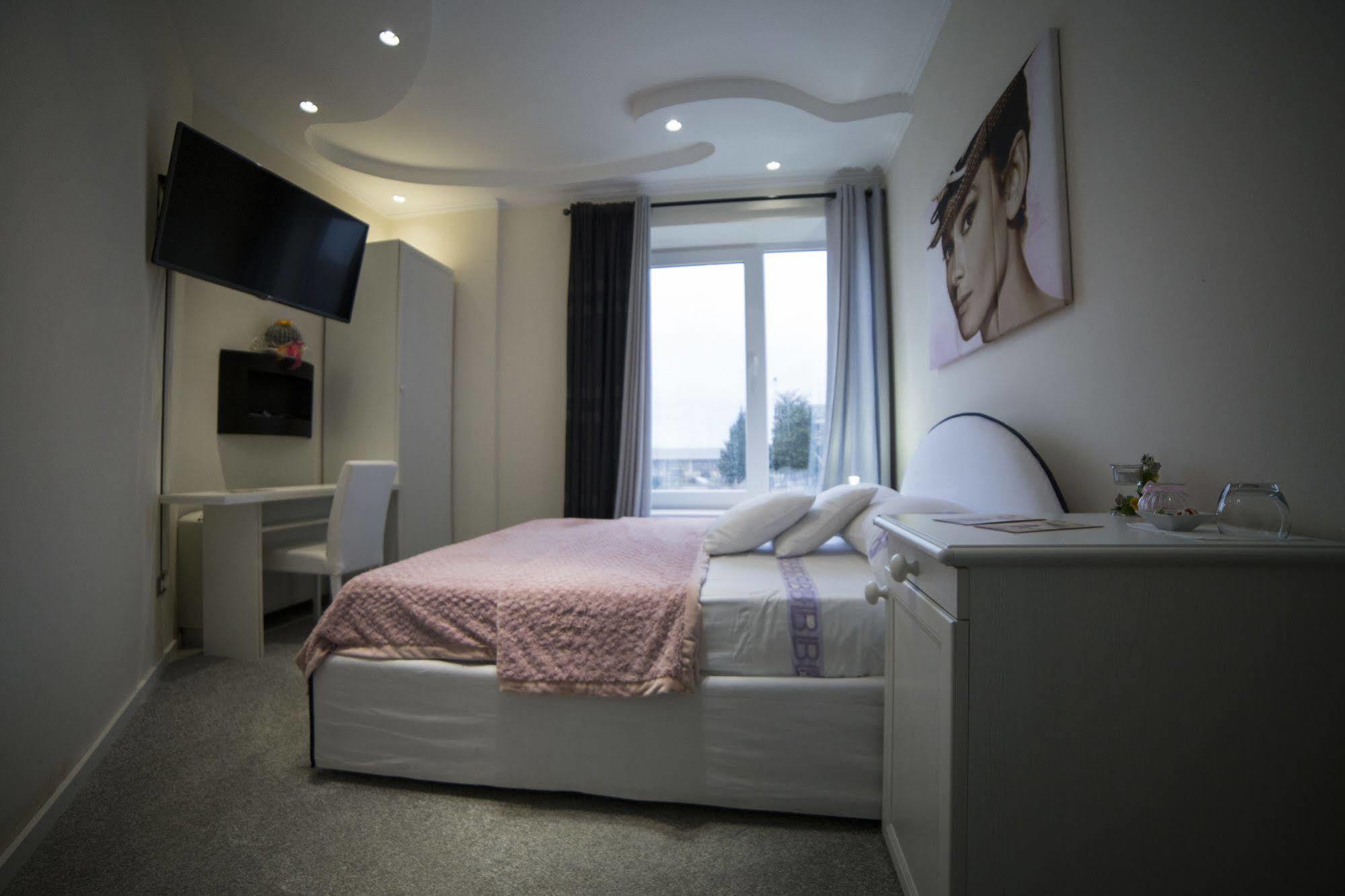 Bnb Notte Stellata Savigliano Exterior photo